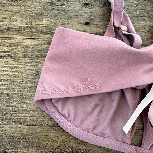 Victoria’s Secret Incredible 36C Purple Unlined Plunge Bra Underwire Knit 36 C - Picture 3 of 5